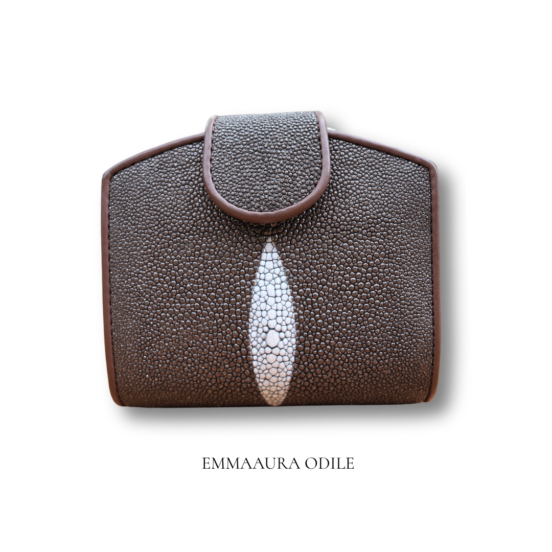 Releasing October 23rd. Seule Brown（star mark）