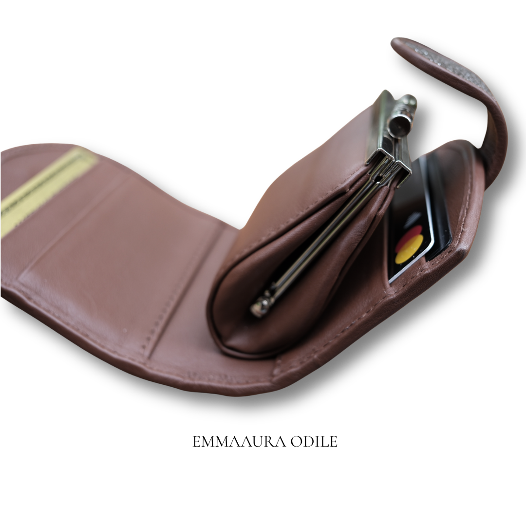 Releasing October 23rd. Seule Brown（star mark）